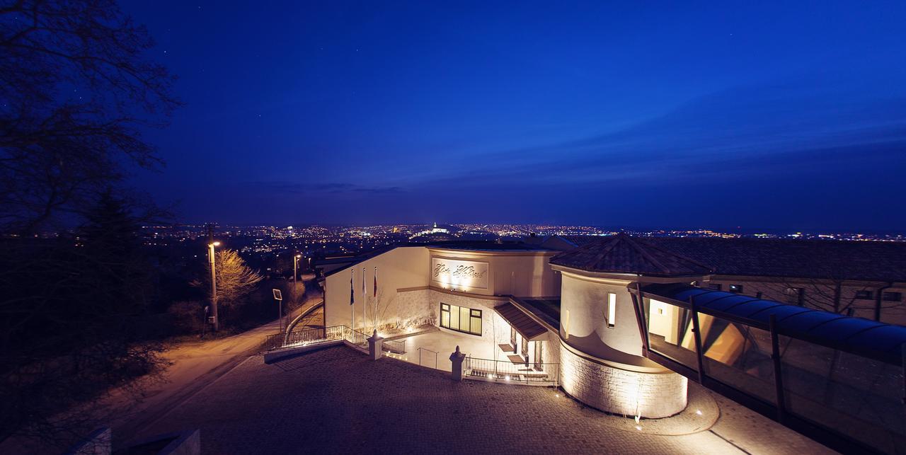 Hotel Zlaty Klucik - Golden Key With Luxury Spa Litra Dış mekan fotoğraf